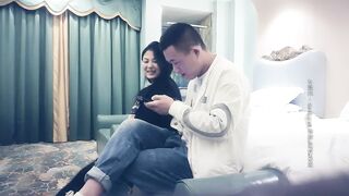 【赵总寻花】长相清纯的良家丰满小姐姐，没想到吃起鸡巴来那么骚，