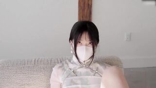 玩偶姐姐：内射旗袍少妇