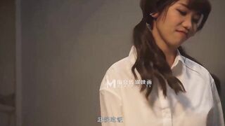 【麻豆传媒】麻豆女神-周甯【夜袭返乡姪女】舅舅的精液射满我全身，高清720P原版首发【MD-0239】