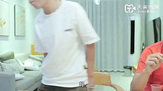 【天美传媒】熙熙【性爱笔记EP4】四用笔记助兄弟上了室友性感闺蜜，高清720P原版首发【TM0168】