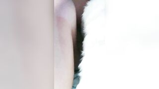 年轻妹妹童颜巨乳，一点都不下垂，全裸自慰，逼逼户型超级漂亮白虎一线天