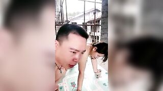 户外工地激情啪啪【park1】大奶子大屁股骚人妻跟小哥在工地啪啪，今天歇班草大屁股直播给狼友看全程露脸浪荡呻吟