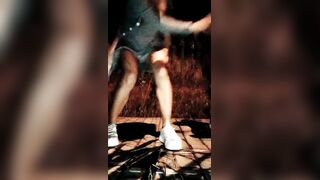 【渣女来袭】挑战街头野战露出，夜色中无套啪啪，骚浪指数爆表，刺激紧张玩得就是心跳