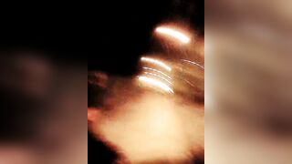 【渣女来袭】挑战街头野战露出，夜色中无套啪啪，骚浪指数爆表，刺激紧张玩得就是心跳