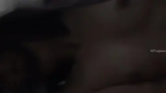 爱骑重机的女神和男友性爱泄密，超高颜值吃鸡啪啪后入骑乘骑着男人狂放摇动