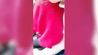 儿子精虫上头，捧着丰满骚妈的大奶子乱啃，熟女的肉体着实让人着迷