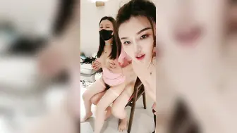 熟女窝 乱交一家人 一群熟女中年大叔群交乱伦
