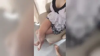 用我的大鸡巴征服性感的表姐，一边拍打她的屁股，一边干她的骚穴 征服这只骚货，我要让她成为我的性奴