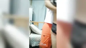 真实叔嫂乱伦 激烈撕扯嫂子的逼就是爽
