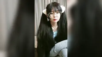双马尾极品JK制服萝莉～男同学上阵操一炮