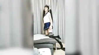 双马尾极品JK制服萝莉～男同学上阵操一炮