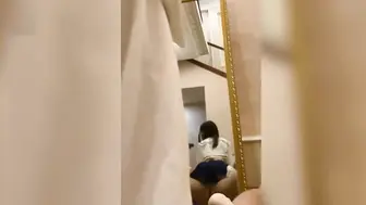 可爱萝莉妹上位乘骑内射中出