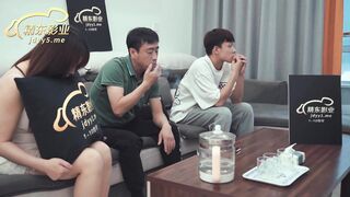 JD115  地主家的傻儿子.老父急切抱孙子.现场指导.父子齐上3P儿媳