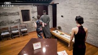 XK-8100-大宅院的女人被围观的高潮