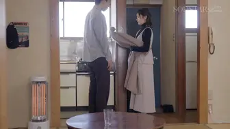 START-353 [无码中文字幕] 隔壁的美人妻似乎欲求不满 趁夫妻吵架的间隙透过墙上10厘米的洞 青空光