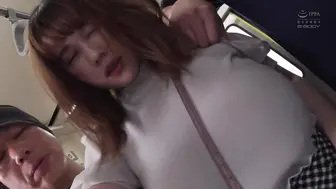 EBWH-056 [中文字幕] 新田雪 - 一直揉捏乳房，逗弄、來回掐捏 因爆乳痴漢而沉默沉醉快樂的文靜的我