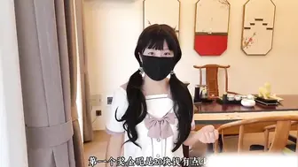 拜金女在户外掀裙露出骚穴_怕人走近却兴奋夹腿水流不停_少女_露出