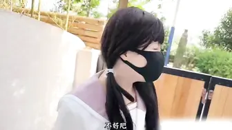 拜金女在户外掀裙露出骚穴_怕人走近却兴奋夹腿水流不停_少女_露出