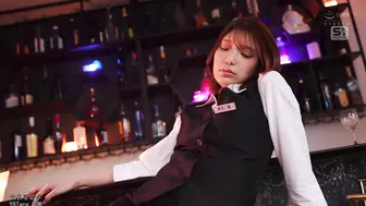 SNOS-293 [无码中文字幕]腿玩年 打工店里那位身材高挑的丝袜姐姐 美腿美脚让我欲望不能 倉木華