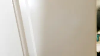 美穴潮吹情侣博主「CloseUpFantasyMrPussyLicking」人妻邻居背着老公来我家洗澡，被舔到极限潮吹喷一脸，特写镜头看逼水狂喷