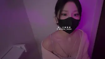 【台北娜娜】豹纹情趣内衣诱惑～成熟姐姐主动掰穴自慰高潮喷水
