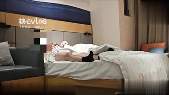约啪超级翘臀学妹凯蒂 69互吃 激情后入抽插不停 全程淫语连连