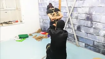 女奴菲菲偷情被抓 | 当着原配的面被调教到高潮失禁求饶