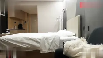 探花极品美女激情做爱 高颜值嫩穴被猛操高潮喷水