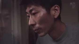 MEYD-813 [中文字幕] 佐山愛 - 性愛狂爆乳住宅區人妻 不放過住戶的任何1根肉棒，超肉食獵取的淫亂太太