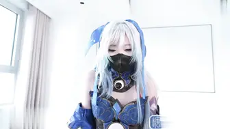 嫩小兔镜流cos淫穴审问玉足口穴灌精