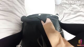 【麻衣学姐】主动索取足交骑乘榨干学弟的每一滴精液