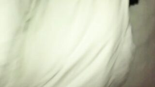 真实约操学生妹连干两炮内射小嫩穴