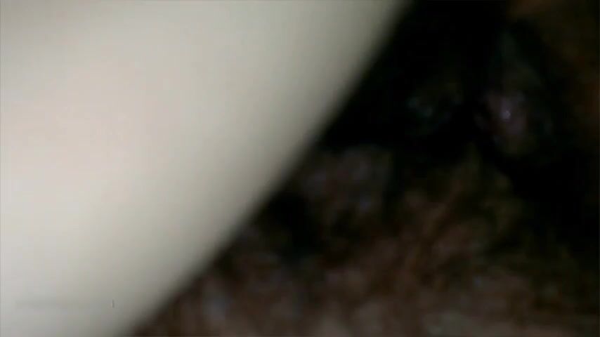 迷奸毛发旺盛的极品小美女毫无知觉任人狂艹逼逼艹完还不过瘾菊花也不放过！